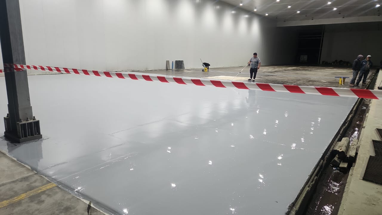 Estructura metálica interior comercial